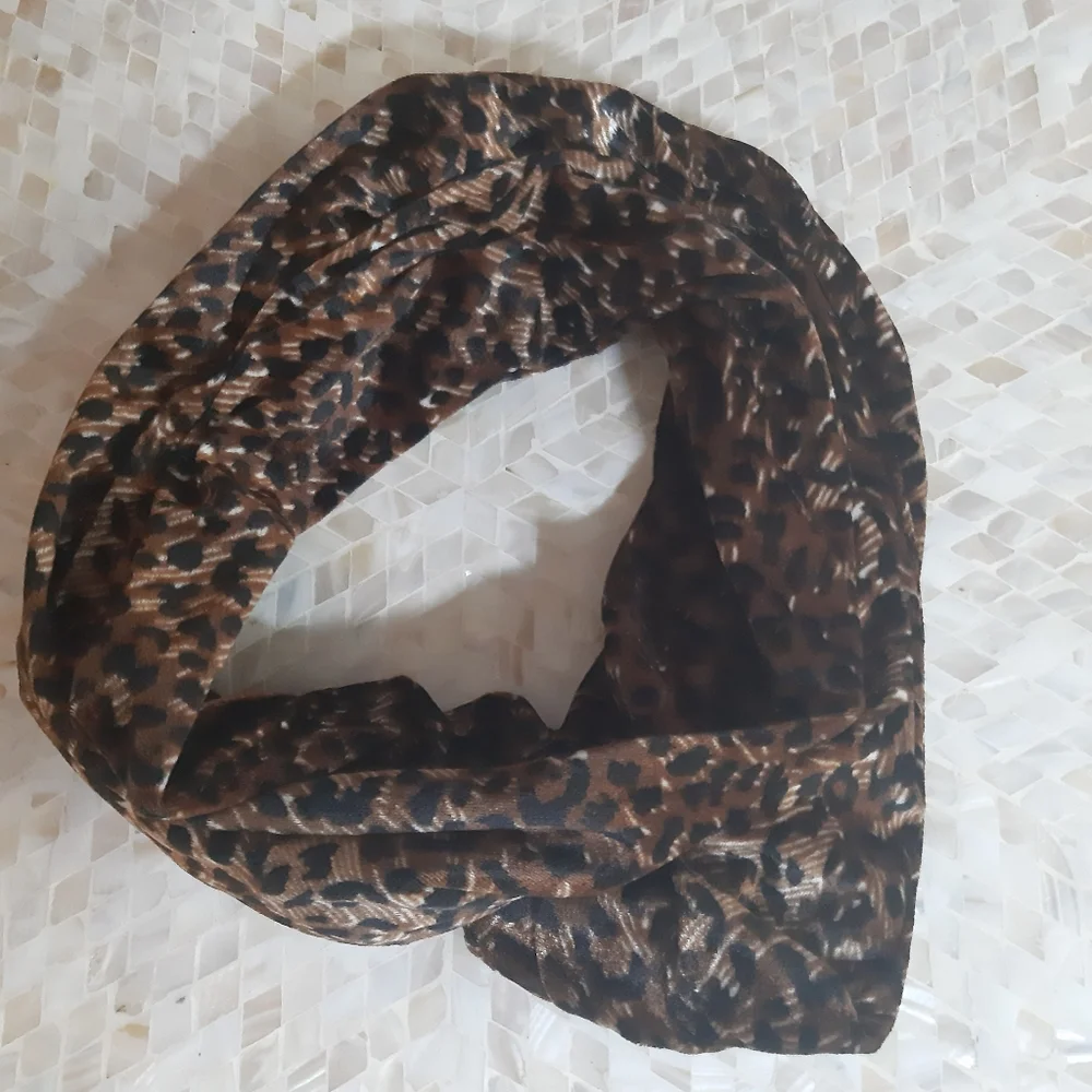 INC FAUX FUR LEOPARD INFINITY SCARF c
